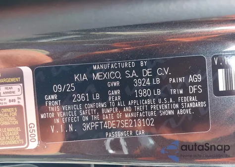 2025 Kia K4 Lxs z USA, uszkodzony, nr VIN 3KPFT4DE7SE213102